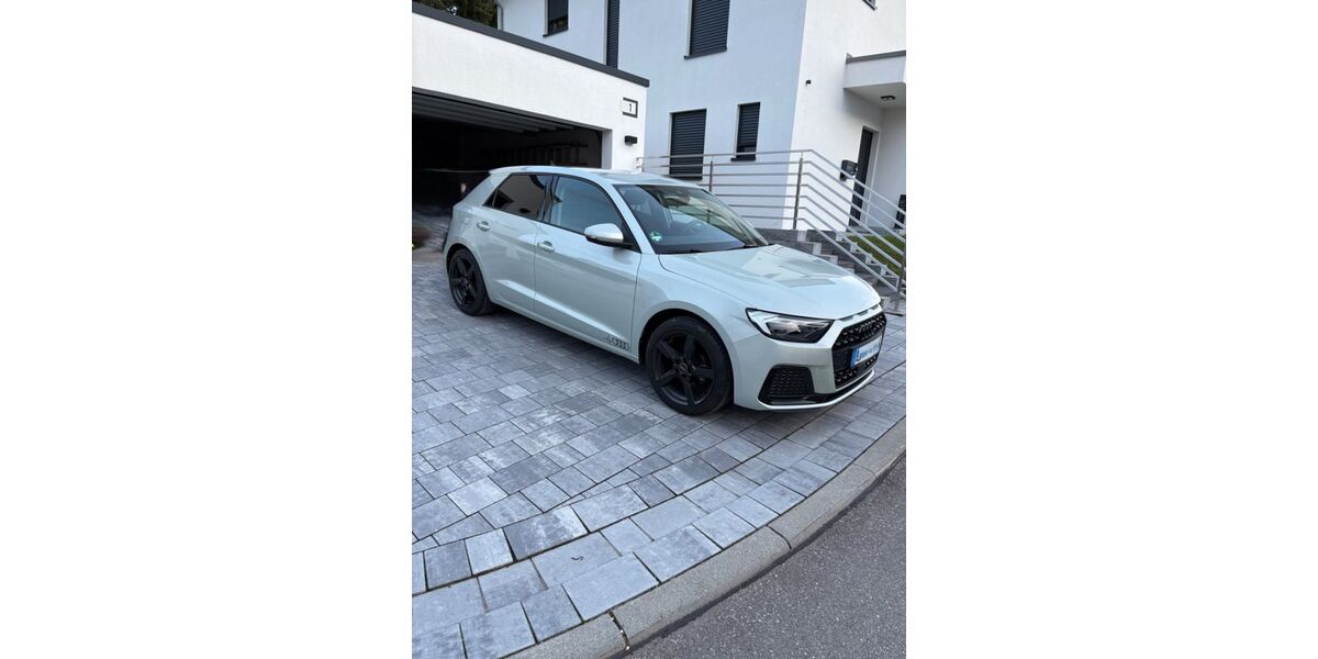 Audi A1 13.500 km 22.990 &euro; Ellenberg 73488