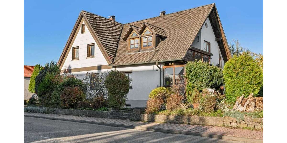 Einfamilienhaus Unterschneidheim - 8 Zimmer, 176 m&sup2;, 235.000&euro; | Angebot:24360444