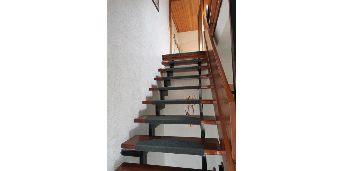 Dachgeschoßwohnung Rosenberg - 3 Zimmer, 77 m&sup2;, 850&euro; | Angebot:26019853