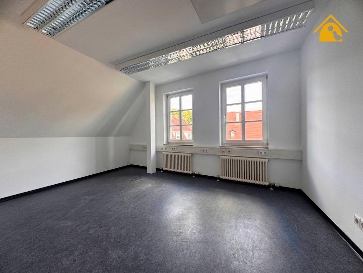 Gewerbeobjekt Schwäbisch Gmünd - 2.100&euro; | Angebot:22265421