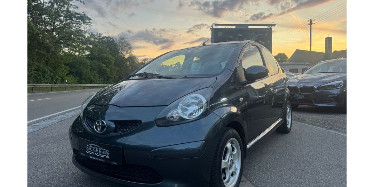 Toyota Aygo (X) 145.400 km 3.950 &euro; Schwäbisch Gmünd 73529