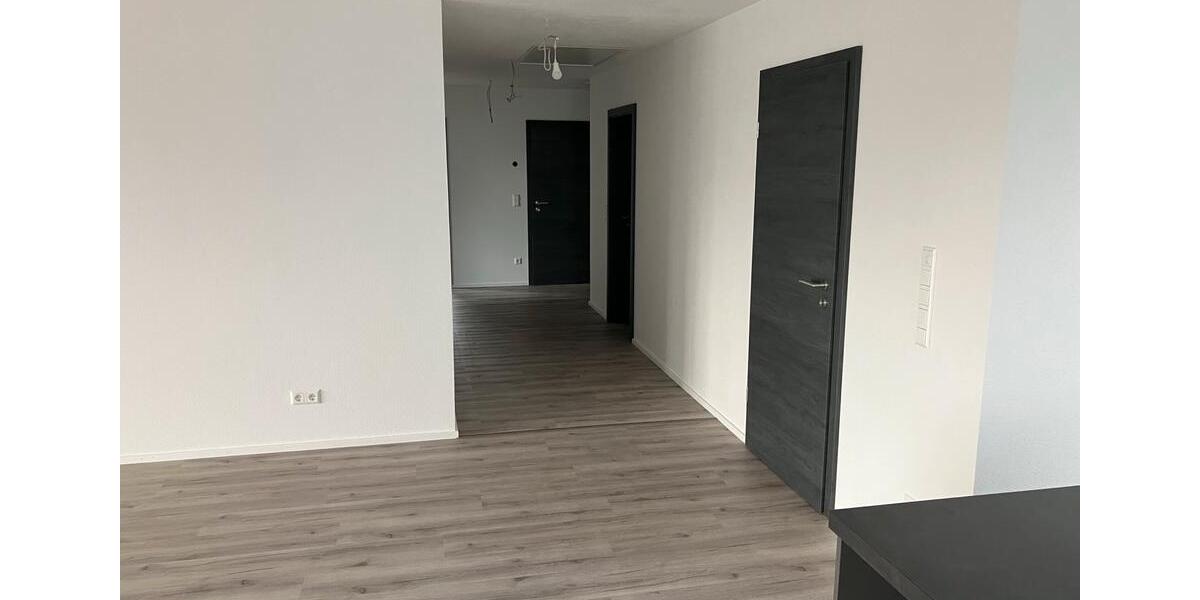 Dachgeschoßwohnung Mutlangen - 3.5 Zimmer, 120 m&sup2;, 1.100&euro; | Angebot:26029521