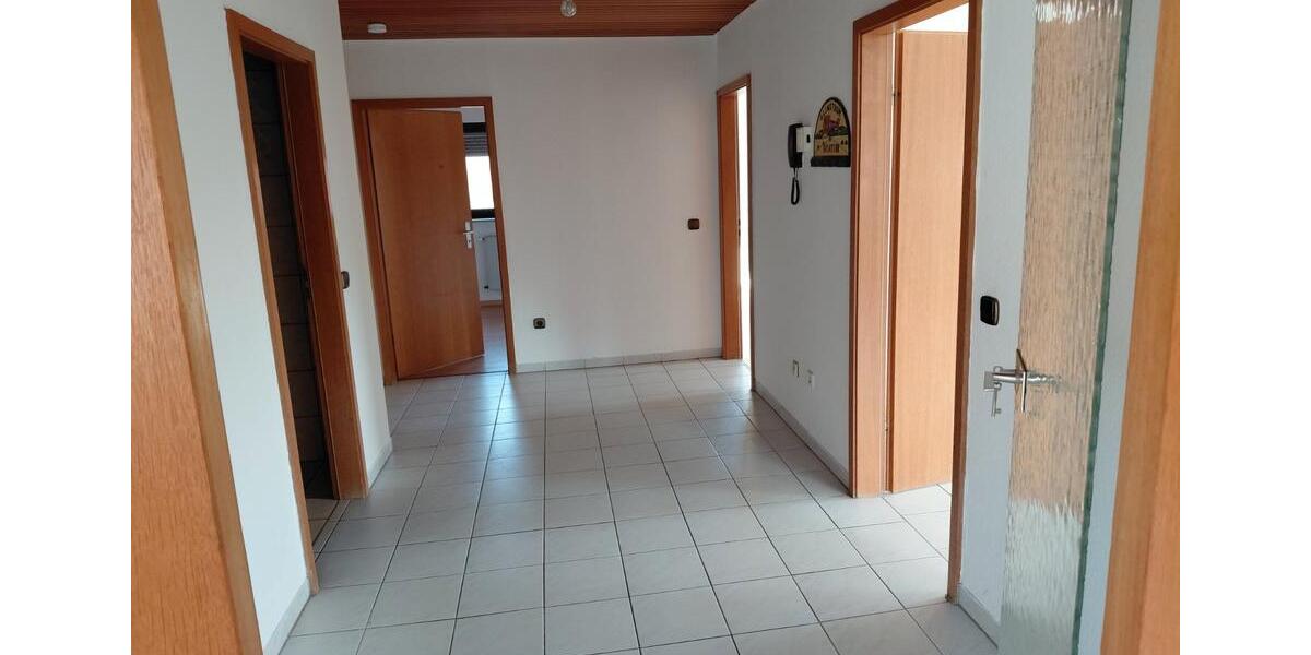 Dachgeschoßwohnung Aalen Dewangen - 3.5 Zimmer, 118 m&sup2;, 830&euro; | Angebot:27604313