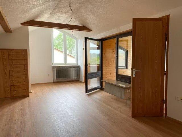 Einfamilienhaus Adelmannsfelden - 6 Zimmer, 178 m&sup2;, 1.550&euro; | Angebot:27618936
