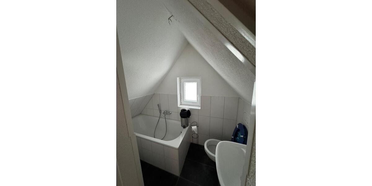 Etagenwohnung Aalen - 4 Zimmer, 110 m&sup2;, 1.100&euro; | Angebot:26041290