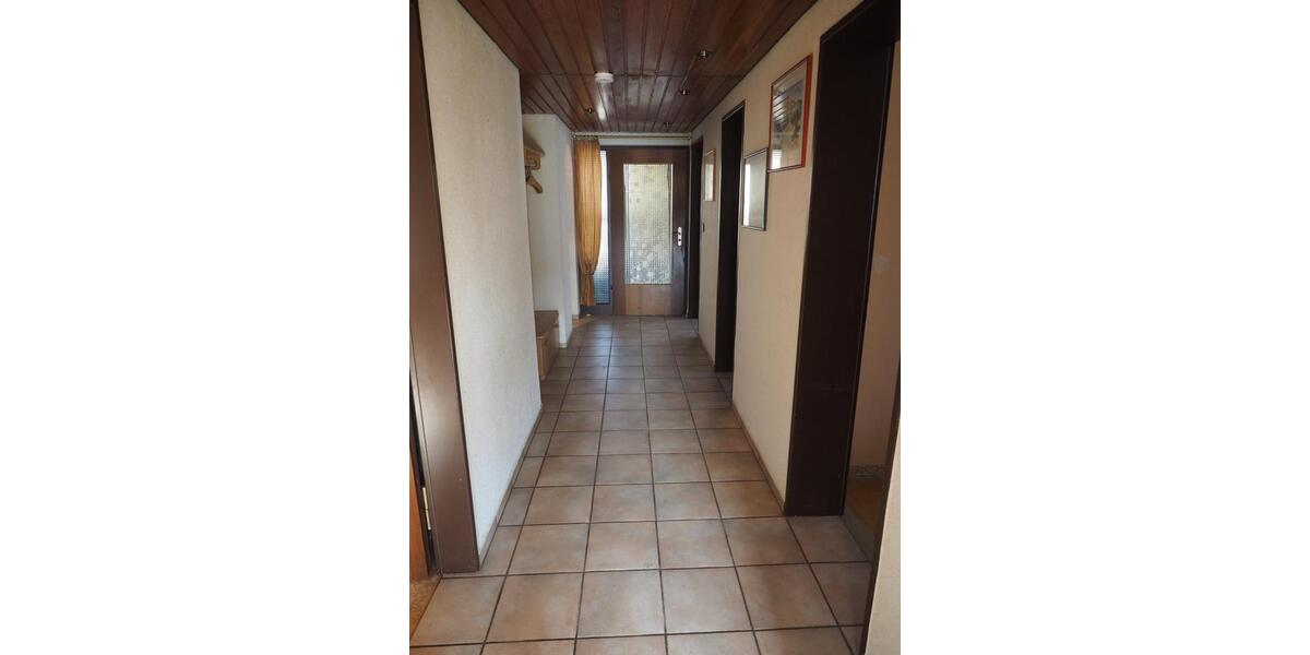 Einfamilienhaus Schwäbisch Gmünd - 9 Zimmer, 185 m&sup2;, 499.000&euro; | Angebot:25050487