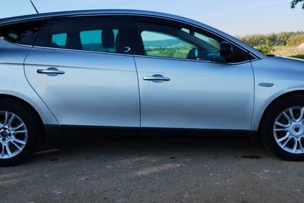 Lancia Delta 182.000 km 3.499 &euro; Ellwangen 73479