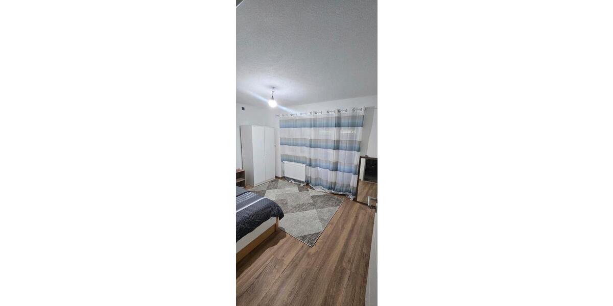 Erdgeschoßwohnung Giengen an der Brenz - 1 Zimmer, 90 m&sup2;, 430&euro; | Angebot:25932424