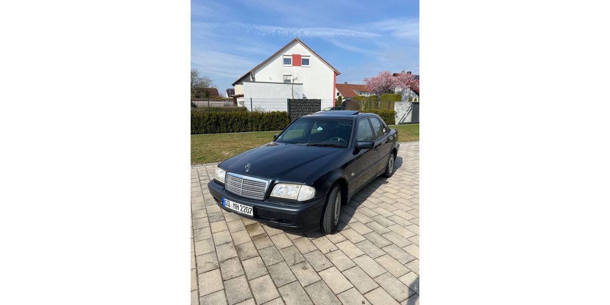 Mercedes-Benz C 180 260.000 km 3.000 &euro; Aalen 73431
