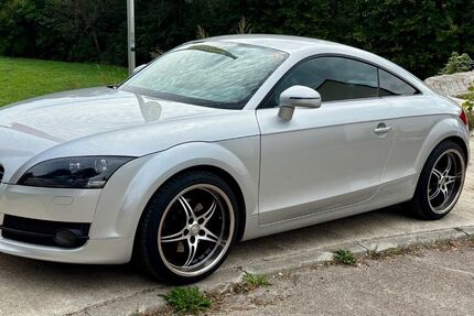 Audi TT 178.000 km 8.300 &euro; Schwäbisch Gmünd 73529