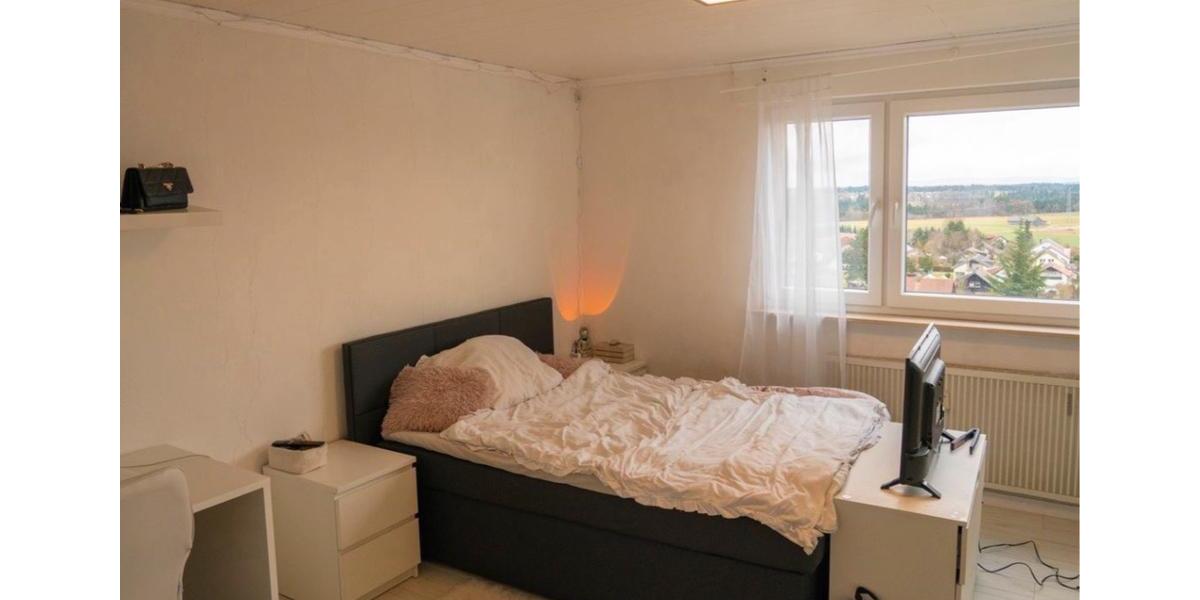 Etagenwohnung Durlangen - 4 Zimmer, 98 m&sup2;, 950&euro; | Angebot:25853837