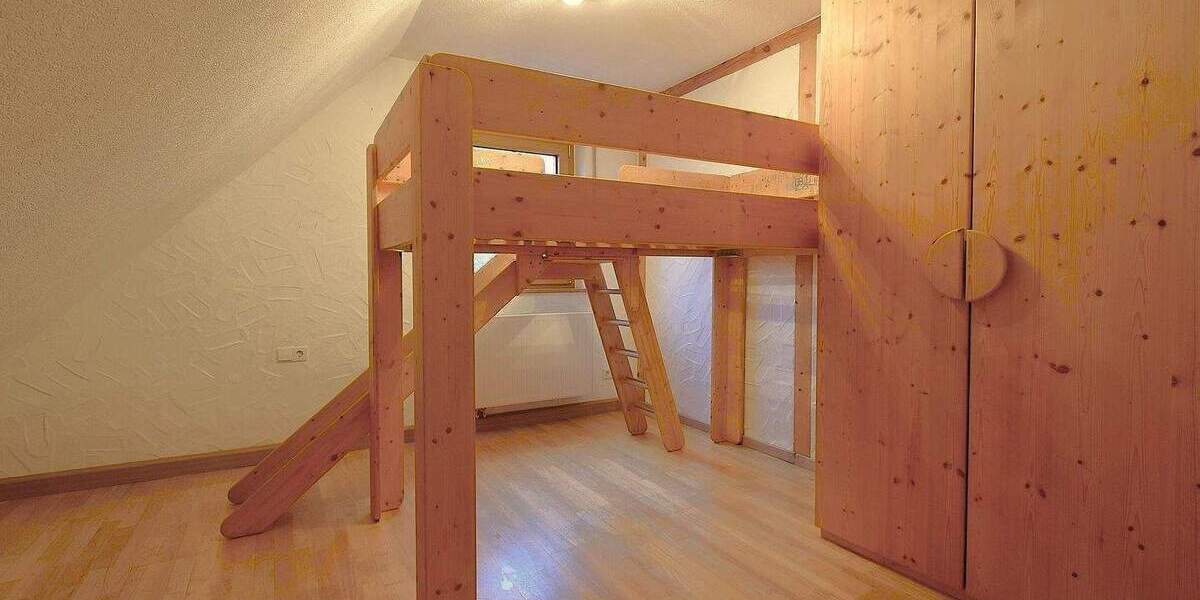 Mehrfamilienhaus, Wohnhaus Böbingen an der Rems Böbingen - 7 Zimmer, 224 m&sup2;, 600.000&euro; | Angebot:26703166