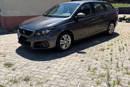 Peugeot 308 99.000 km 8.490 &euro; Aalen 73460