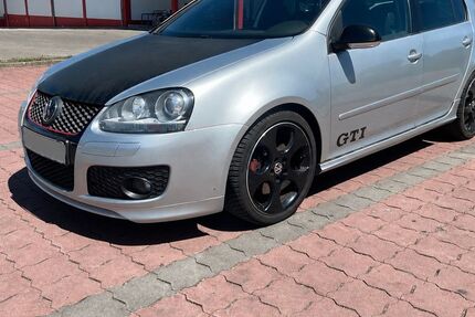 VW Golf 178.500 km 5.900 &euro; Giengen an der Brenz 89537