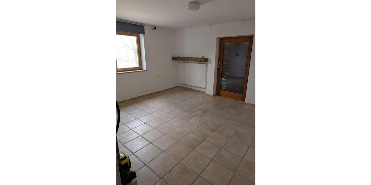 Bungalow Nördlingen - 5 Zimmer, 186 m&sup2;, 1.700&euro; | Angebot:25963068