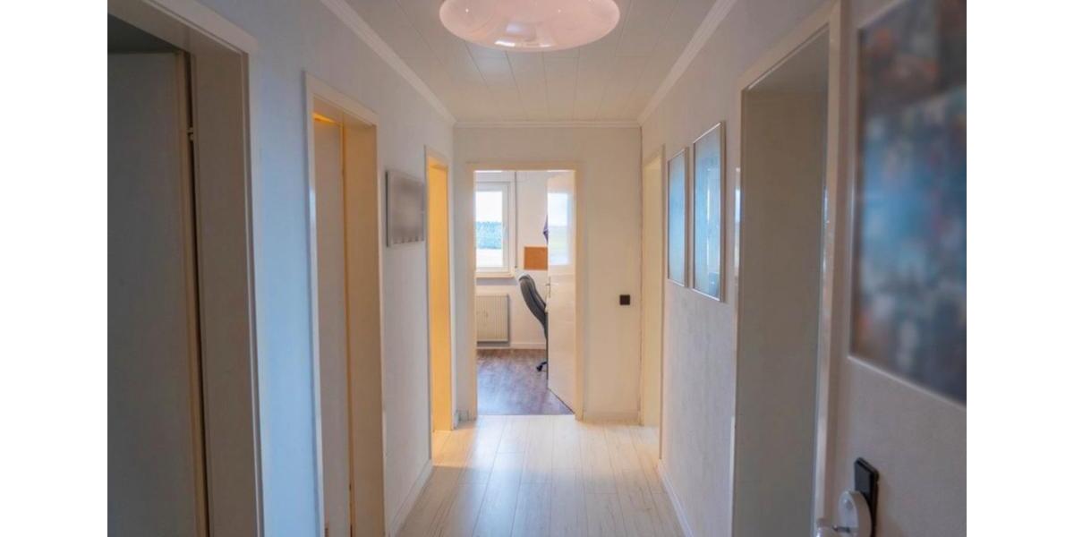 Etagenwohnung Durlangen - 4 Zimmer, 98 m&sup2;, 950&euro; | Angebot:25853837