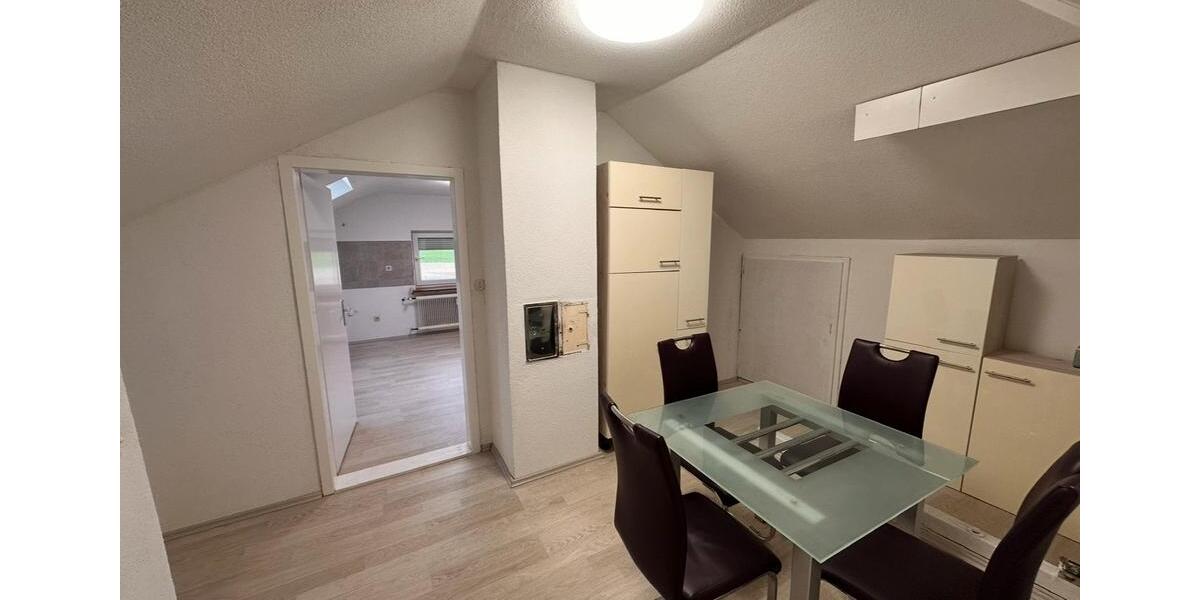 Dachgeschoßwohnung Aalen Attenhofen - 2.5 Zimmer, 50 m&sup2;, 700&euro; | Angebot:26519409