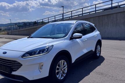 Ford Kuga 117.000 km 16.200 &euro; Essingen­­­ 73457