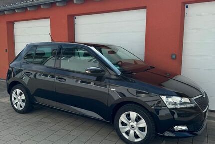 Skoda Fabia 33.600 km 14.700 &euro; Heidenheim 89520