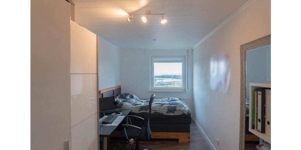 Etagenwohnung Durlangen - 4 Zimmer, 98 m&sup2;, 950&euro; | Angebot:25853837