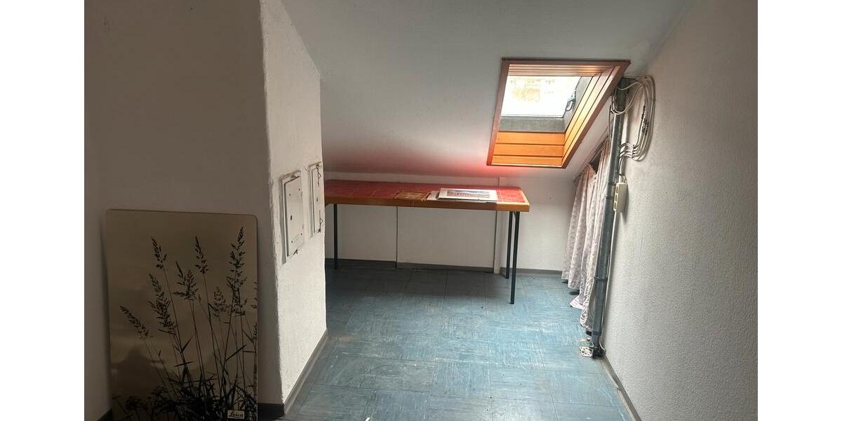 Dachgeschoßwohnung Königsbronn - 3 Zimmer, 65 m&sup2;, 600&euro; | Angebot:26135999