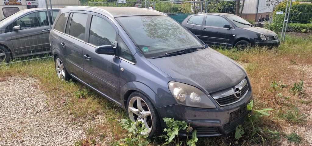 Opel Zafira 176.000 km 1.500 &euro; Schwäbisch Gmünd 73527