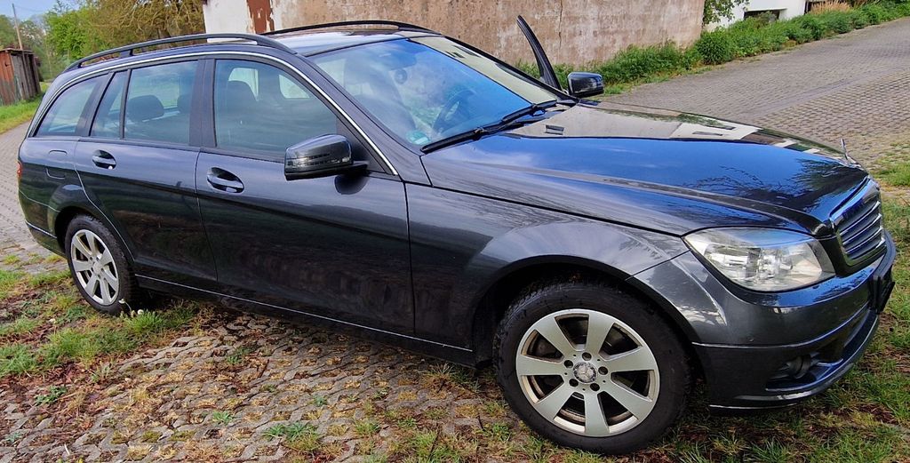 Mercedes-Benz 200 227.938 km 6.500 &euro; Fichtenau 74579