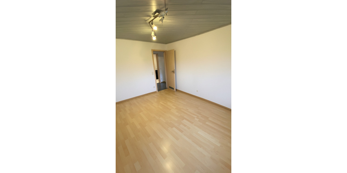 Etagenwohnung Gaildorf - 3 Zimmer, 76 m&sup2;, 198.000&euro; | Angebot:23692484