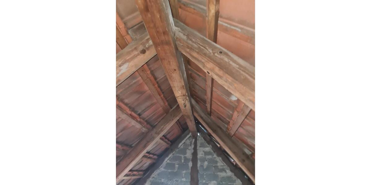 Doppelhaushälfte Ellwangen (Jagst) - 6 Zimmer, 180 m&sup2;, 120.000&euro; | Angebot:27077214