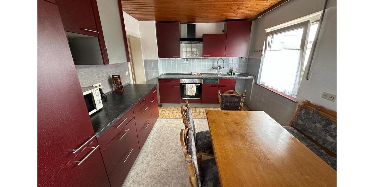 Etagenwohnung Giengen an der Brenz - 8 Zimmer, 205 m&sup2;, 14&euro; | Angebot:25995956