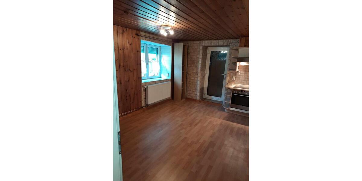 Erdgeschoßwohnung Neresheim - 3 Zimmer, 94 m&sup2;, 950&euro; | Angebot:25085421