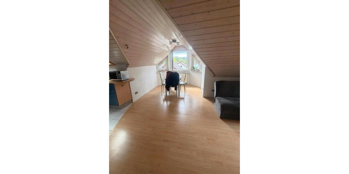 Dachgeschoßwohnung Leinzell - 2 Zimmer, 55 m&sup2;, 800&euro; | Angebot:26539032