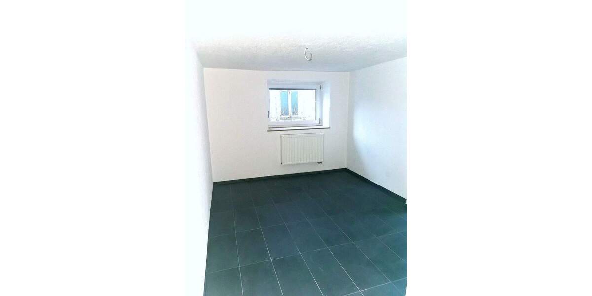 Etagenwohnung Nattheim Fleinheim - 3 Zimmer, 96 m&sup2;, 150.000&euro; | Angebot:25865264