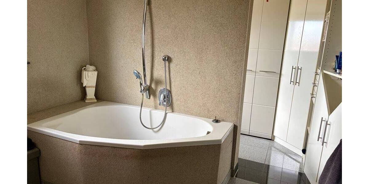 Mehrfamilienhaus, Wohnhaus Jagstzell - 6 Zimmer, 238 m&sup2;, 539.000&euro; | Angebot:26702902