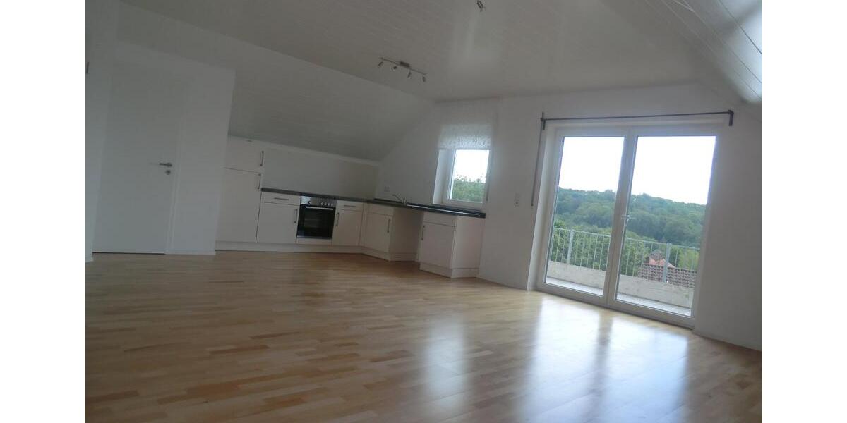 Dachgeschoßwohnung Ellwangen (Jagst) - 2 Zimmer, 66 m&sup2;, 620&euro; | Angebot:25418084