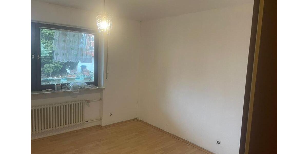 Etagenwohnung Giengen an der Brenz - 7 Zimmer, 90 m&sup2;, 950&euro; | Angebot:24943868