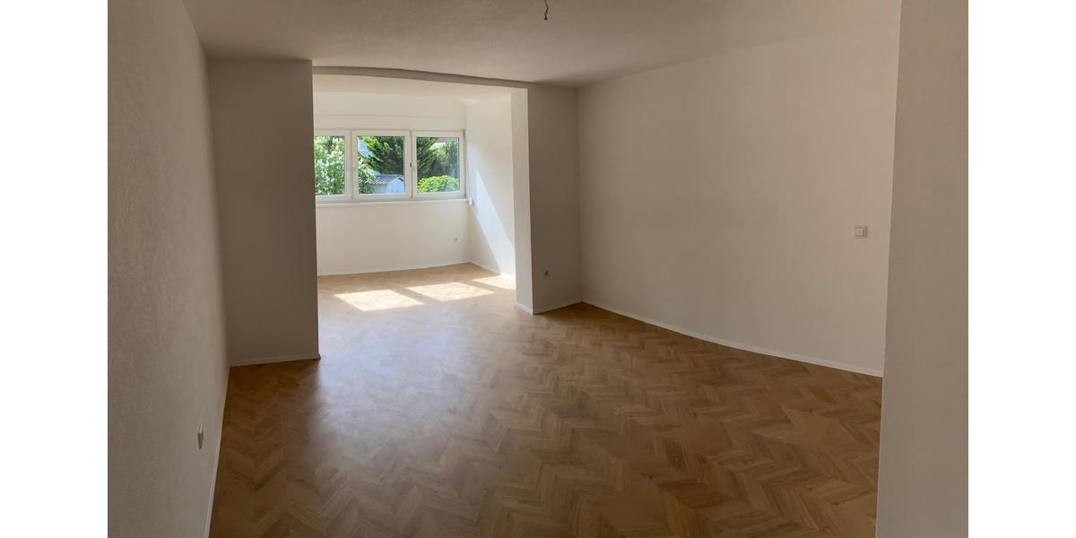 Doppelhaushälfte Täferrot - 4 Zimmer, 135 m&sup2;, 1.630&euro; | Angebot:26533919