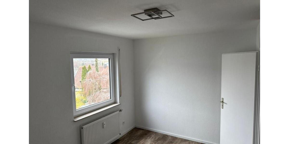 Etagenwohnung Aalen Dewangen - 3.5 Zimmer, 95 m&sup2;, 1.045&euro; | Angebot:25638347