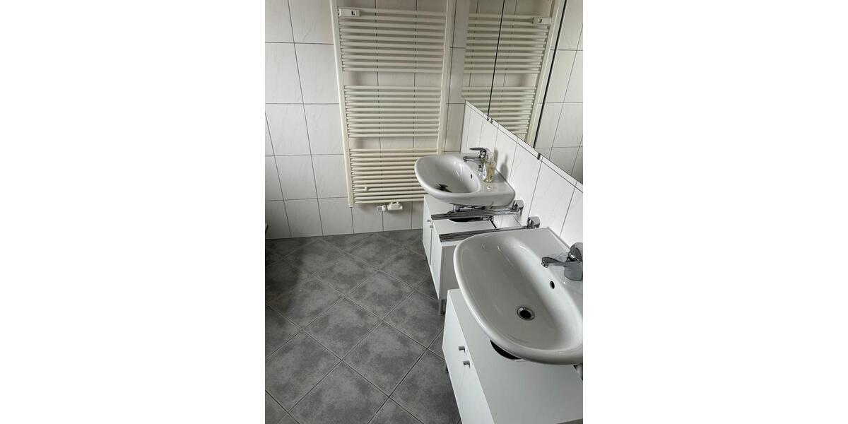 Etagenwohnung Giengen an der Brenz - 2.5 Zimmer, 72 m&sup2;, 790&euro; | Angebot:25280197