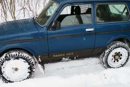 Lada Taiga 89.000 km 6.900 &euro; Heubach 73540
