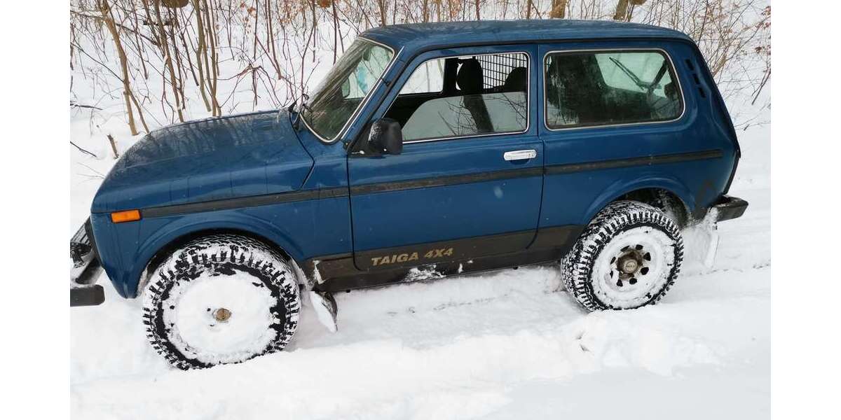 Lada Taiga 89.000 km 6.900 &euro; Heubach 73540