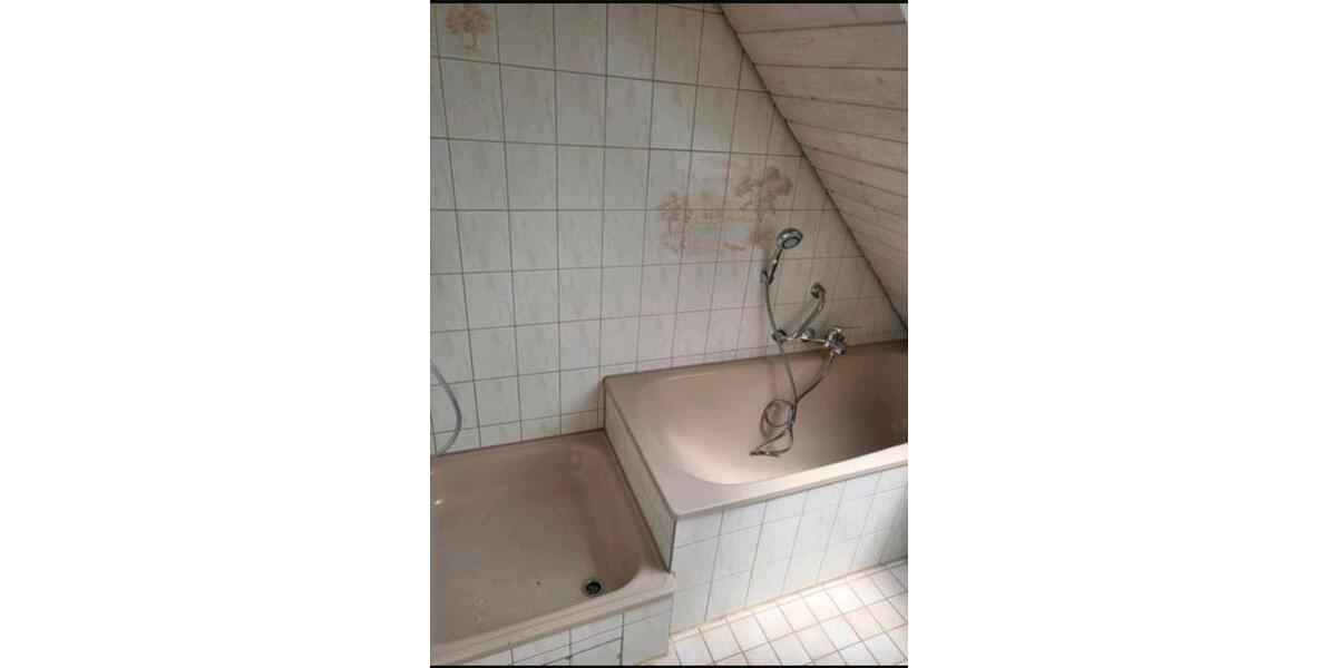 Dachgeschoßwohnung Gaildorf - 4 Zimmer, 90 m&sup2;, 210.000&euro; | Angebot:26592757