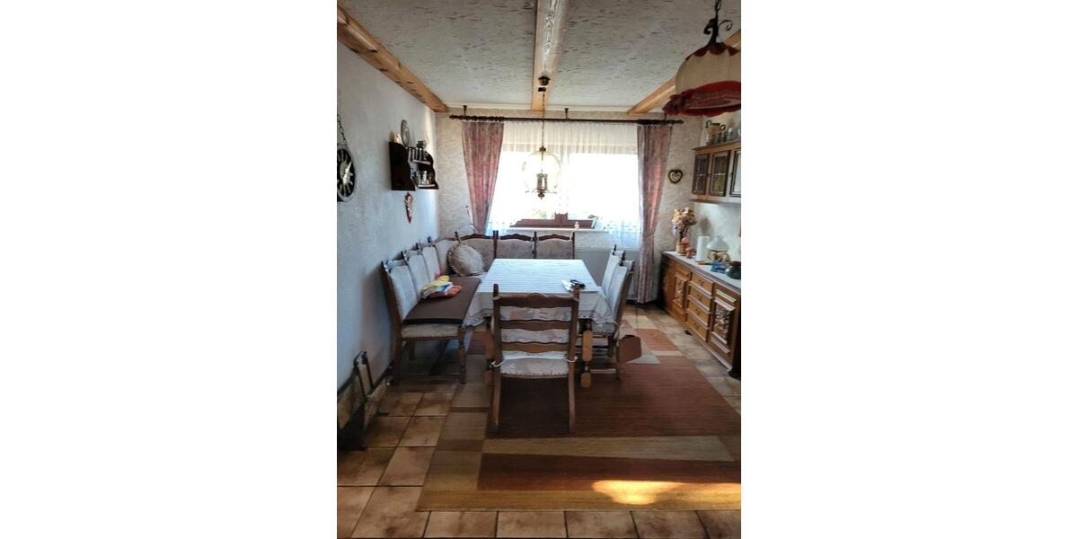Etagenwohnung Aalen Dewangen - 5 Zimmer, 132 m&sup2;, 349.000&euro; | Angebot:27261700