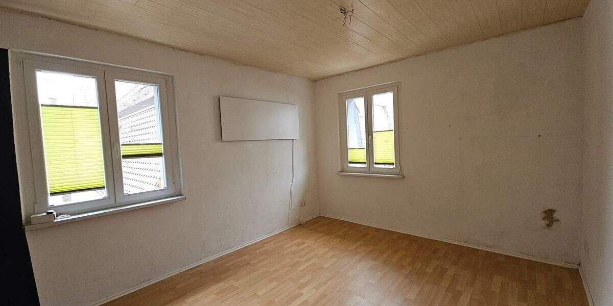 Reihenendhaus Heidenheim an der Brenz Innenstadt - 6 Zimmer, 121 m&sup2;, 310.000&euro; | Angebot:25740403