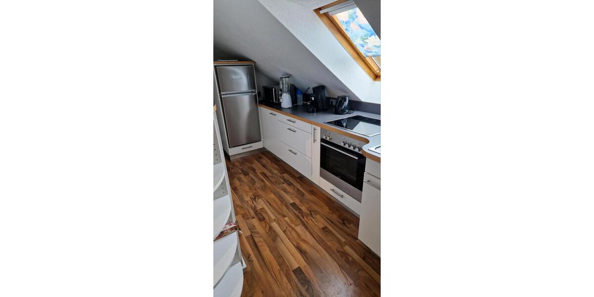 Dachgeschoßwohnung Iggingen - 1 Zimmer, 16 m&sup2;, 300&euro; | Angebot:26040723