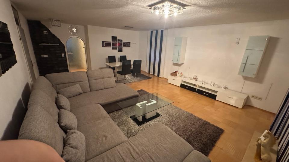Etagenwohnung Aalen Attenhofen - 3 Zimmer, 90 m&sup2;, 1.100&euro; | Angebot:27570533