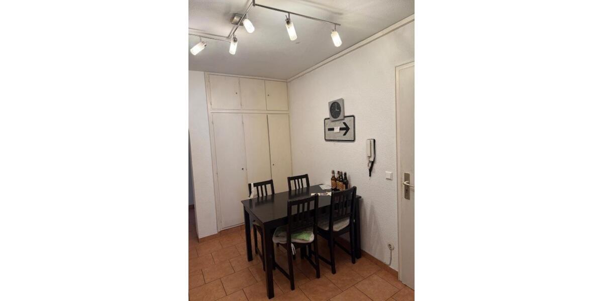 Etagenwohnung Aalen - 15 Zimmer, 110 m&sup2;, 300&euro; | Angebot:25178941