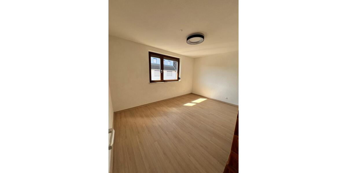 Einfamilienhaus Aalen Dewangen - 8.5 Zimmer, 180 m&sup2;, 469.000&euro; | Angebot:26688871