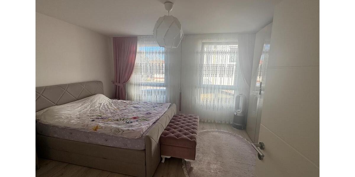 Reihenhaus Schwäbisch Gmünd - 5 Zimmer, 141 m&sup2;, 2.100&euro; | Angebot:27572536