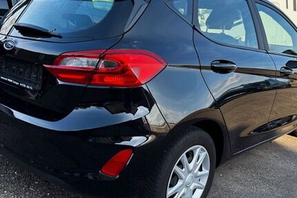 Ford Fiesta 34.900 km 10.800 &euro; Essingen­­­ 73457